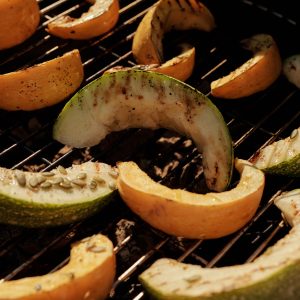 Kamado grill zöldségekkel